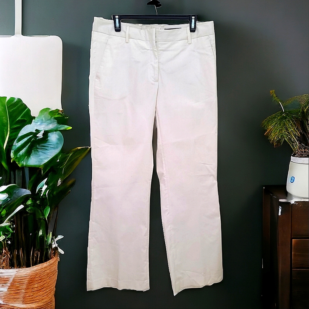 H&M Women's White Flare Leg Dress Pants Size 10 (NWOT)
